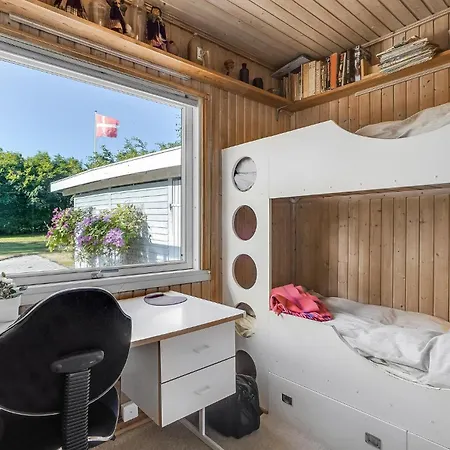 3 Bedroom Stunning Home In Fur * Fur